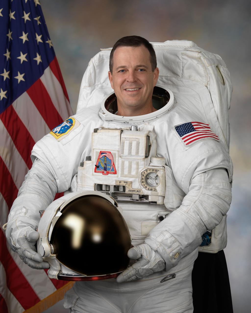JSC2008-E-053107 (21 April 2008) --- Astronaut Richard Arnold, mission specialist
