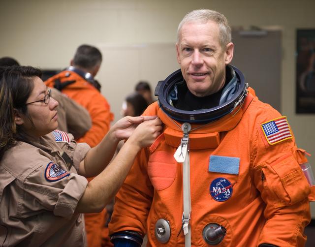 NASA image: STS-128 / Expedition 20 crew during CCT Bailout Training