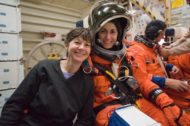 NASA image: STS-128 / Expedition 20 crew during CCT Bailout Training