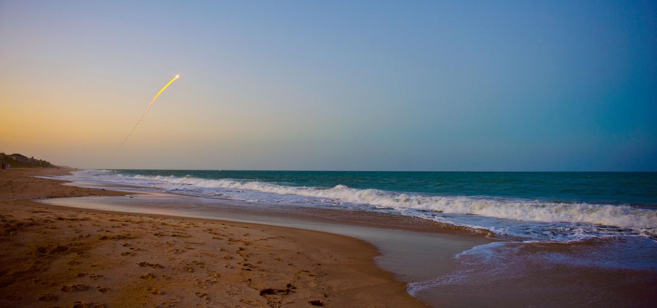 STS-119 Launch from remote Coastline  Location: John's Island, Vero Beach, Fla.