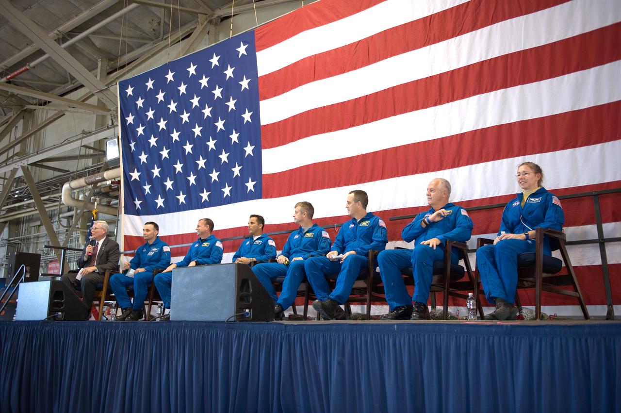 STS-119 Crew Return Ceremony to Ellington Field.  Photo Date: March 29, 2009.  Location: Ellington Field - Hangar 990.  Photographer: Robert Markowitz