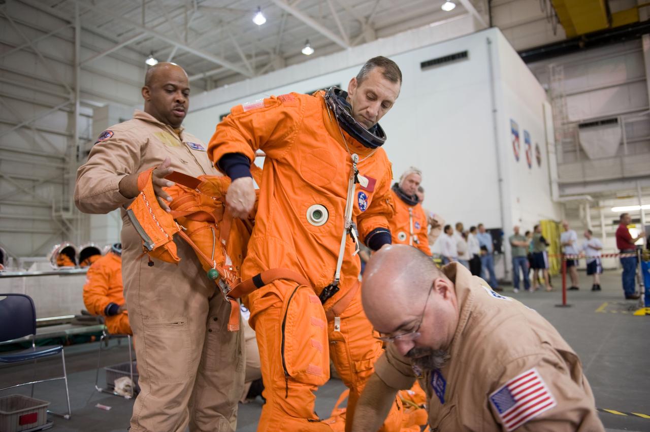 STS-129 Water Survival Training at the NBL.  Photo Date: March 30, 2009. Location: NBL - Pool Topside.  Photographer: Robert Markowitz