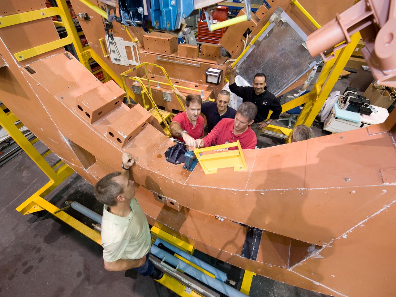 STS-125 EVA OPS 1G training 