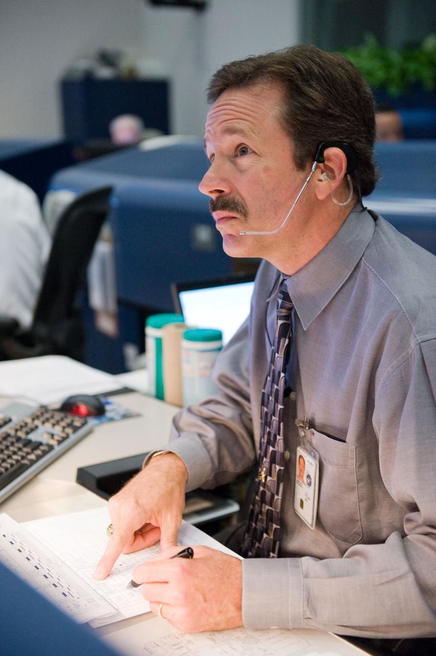 JSC2009-E-119390 (12 May 2009) --- Flight director Rick LaBrode monitors data at his console in the space shuttle flight control room in the Mission Control Center at NASA's Johnson Space Center during STS-125 flight day two activities.