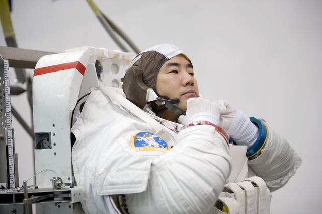 NASA image: Soichi Noguchi preparations for Maintenance EVA task at the NBL 
