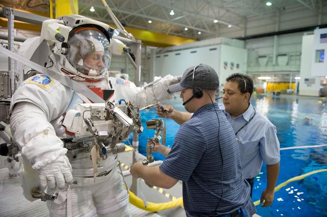 NASA image: Soichi Noguchi preparations for Maintenance EVA task at the NBL 