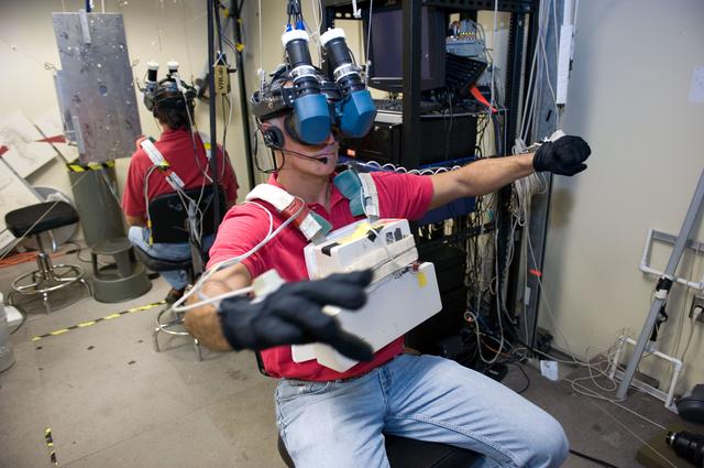 NASA image: STS-128 Preflight Training, VR Lab