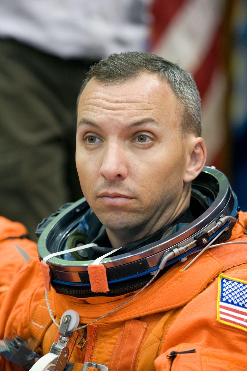 PHOTO DATE:  05-28-09 LOCATION: Bldg 9NW, FFT SUBJECT: Photographic coverage of STS-129 Preflight Training. Suited payload egress training. PHOTOGRAPHER:  James Blair