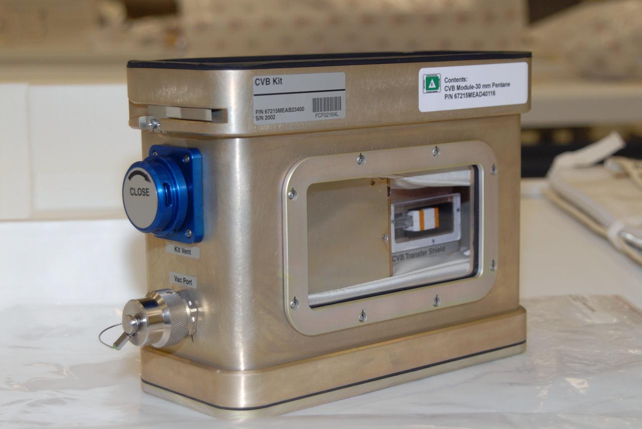 jsc2009e141390 (Apr. 23, 2009) --- Constrained Vapor Bubble (CVB) Experiment at NASA's Johnson Space Center. CVB aims to better understand the physics of evaporation and condensation to help create an efficient and highly reliable cooling equipment for space, where replacement parts are difficult or impossible.