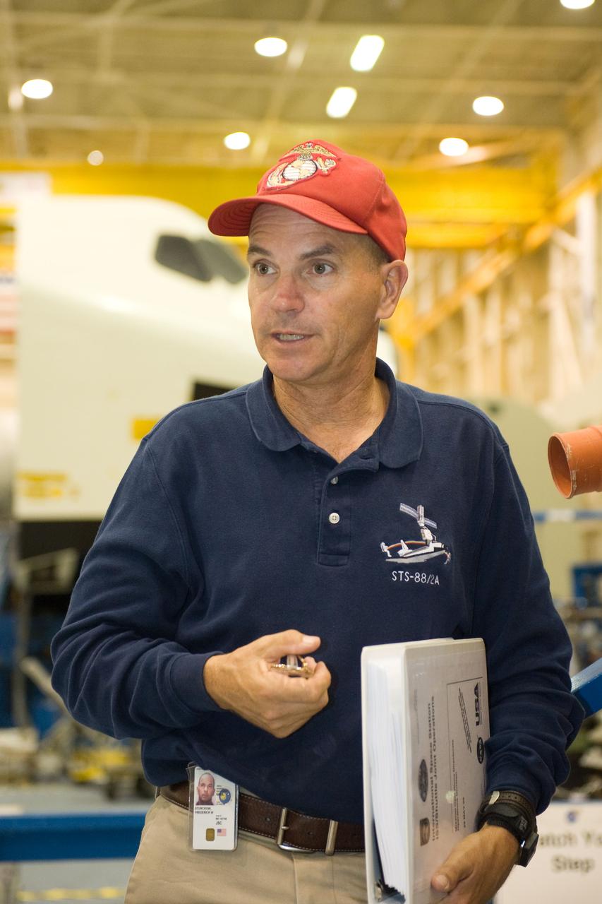 PHOTO DATE: 06-26-09 LOCATION: Bldg 9NW, FFT SUBJECT: STS-128 crew during space station ingress/egress timeline training with instructors Bob Behrendsen and Glenn Johnson PHOTOGRAPHER: James Blair