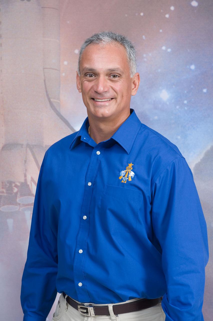 STS-128 Press Conference. Photo Date: August 13, 2009. Location: Bldg. 2 - Rm 122 Press Conference. Photographer: Robert Markowitz.