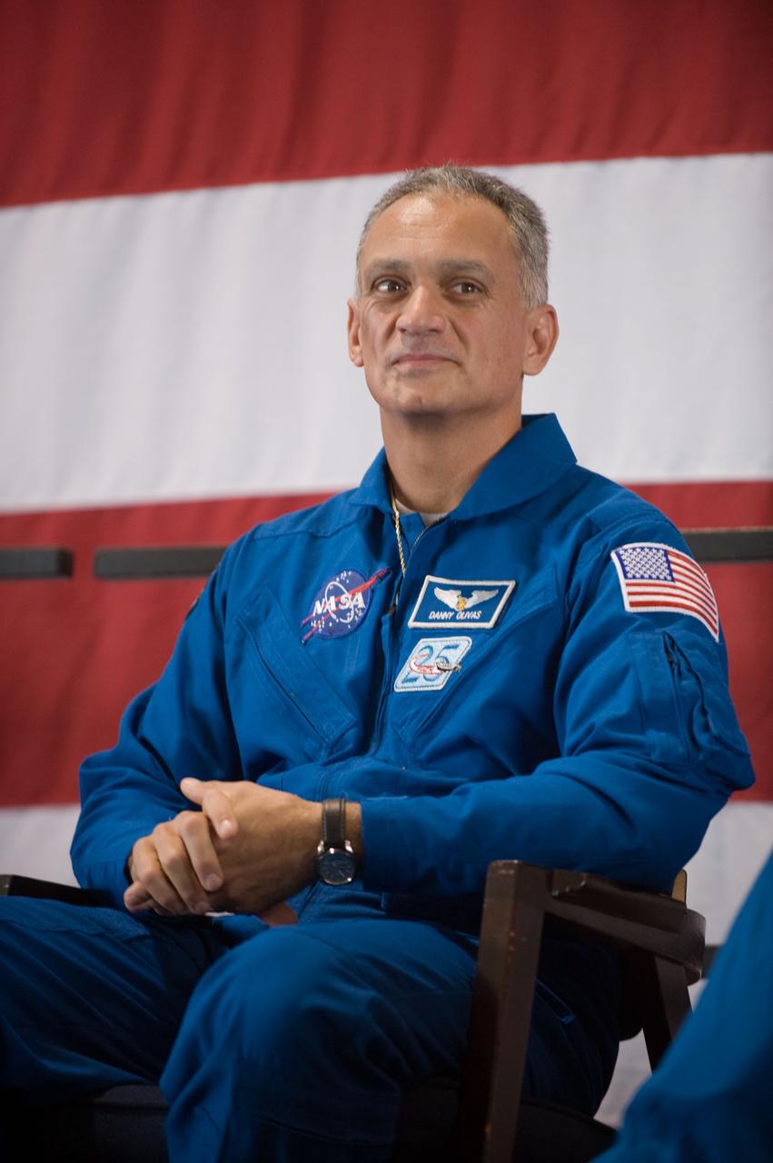 JSC2009-E-207803 (12 Sept. 2009) --- NASA astronaut John ?Danny? Olivas, STS-128 mission specialist, is pictured during the STS-128 crew return ceremony on Sept. 12, 2009 at Ellington Field near NASA?s Johnson Space Center.