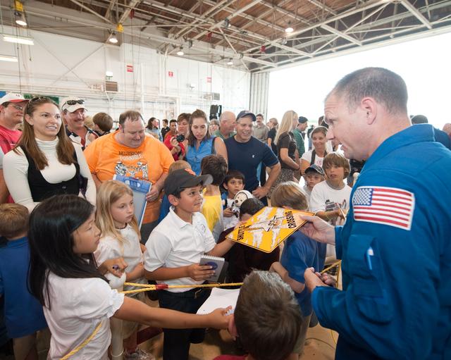 NASA image: STS-132 crew return ceremony at Ellington Field - Hangar 276