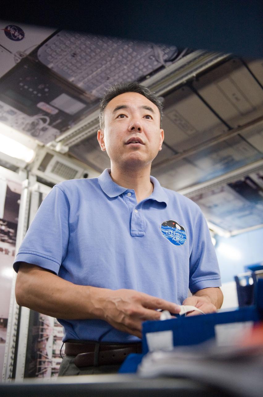PHOTO DATE:  09-17-10 LOCATION:  Bldg. 9NW - ISS Mockups  SUBJECT:  JAXA astronaut and Expedition 28 crew member Satoshi Furukawa during P HRF Integ Cardio Integration Ops training WORK ORDER:  02810-BS__HRFSATOSHI_09-17-10   PHOTOGRAPHER: BILL STAFFORD
