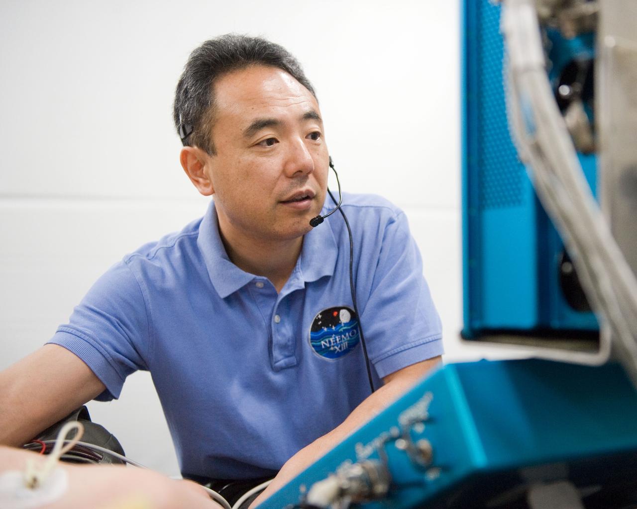 PHOTO DATE:  09-17-10 LOCATION:  Bldg. 9NW - ISS Mockups  SUBJECT:  JAXA astronaut and Expedition 28 crew member Satoshi Furukawa during P HRF Integ Cardio Integration Ops training WORK ORDER:  02810-BS__HRFSATOSHI_09-17-10   PHOTOGRAPHER: BILL STAFFORD