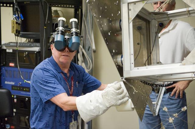 NASA image: Expedition 28 Crew Training during ROBO/EVA #1 Ops