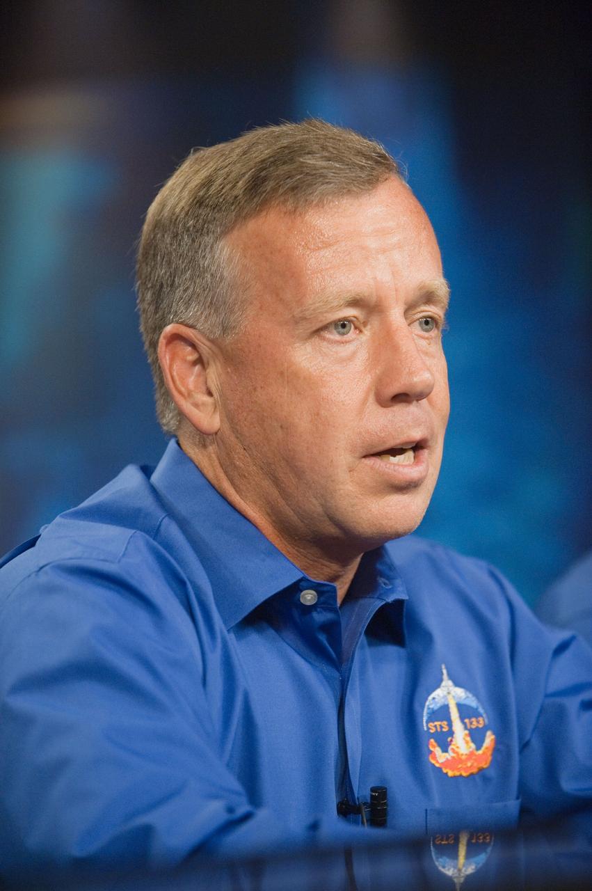 PHOTO DATE: 10-21-10 LOCATION: Bldg 2N SUBJECT: STS-133 crew press conference PHOTOGRAPHER:  James Blair