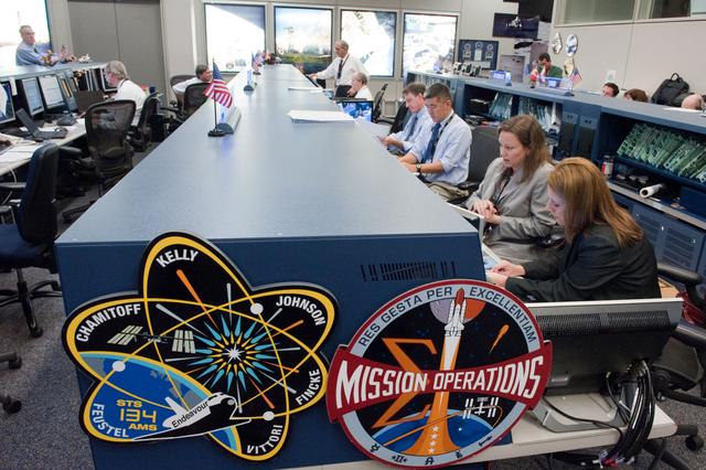 NASA image: STS-134 Flight Controllers on Console, Orbit 3, Flight Director Rick Labrode   
