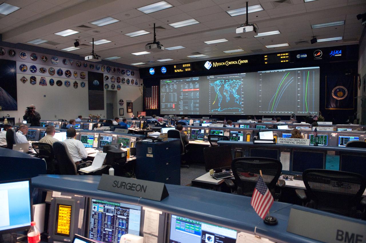 JSC2011-E-050134 (1 June 2011) --- An overall view of the space shuttle flight control room in the Mission Control Center at NASA's Johnson Space Center photographed during STS-134/ULF-6 landing day activities. Photo credit: NASA