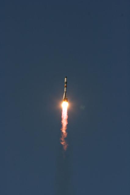 Progress M-11M (43P) launch occurred on time at GMT 172/14:38:15.013.  Ascent was nominal.  Photo credit: NASA