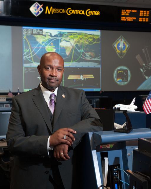 NASA image: STS-135 Flight Controllers on Console