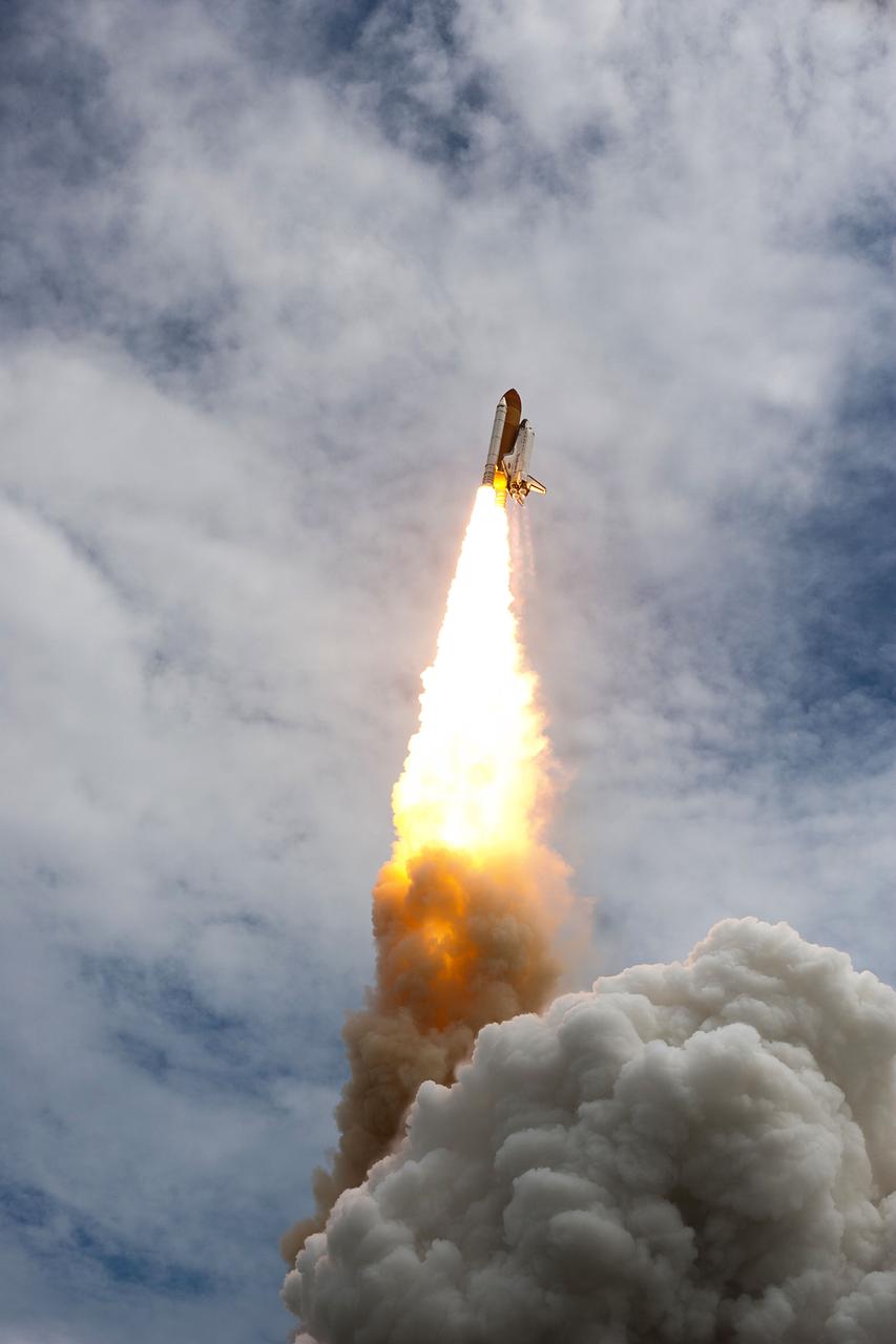 JSC2011-E-067610 (8 July 2011) --- The space shuttle Atlantis launches for the STS-135 mission to the International Space Station in the final mission of the Space Shuttle Program at NASA?s Kennedy Space Center in Florida. Liftoff was at 11:29 a.m. (EDT) on July 8, 2011. Onboard are NASA astronauts Chris Ferguson, STS-135 commander; Doug Hurley, pilot; Sandy Magnus and Rex Walheim, both mission specialists. Photo credit: NASA Photo/Houston Chronicle, Smiley N. Pool