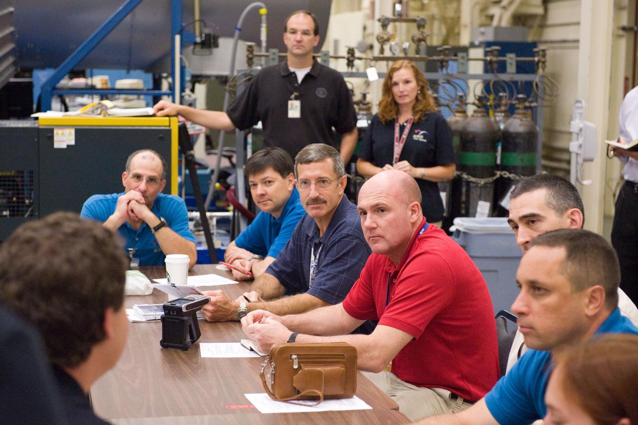 PHOTO DATE: 7-13-11  LOCATION: Bldg. 9NW - ISS Mockups    SUBJECT: Expedition 29/30 and Expedition 30/31 joint training sessions during Routine Ops training. Photograph crew working together and with instructors WORK ORDER: 02250-DCB-Exp 29-30 Training_07-13-11 PHOTOGRAPHER: Devin Boldt