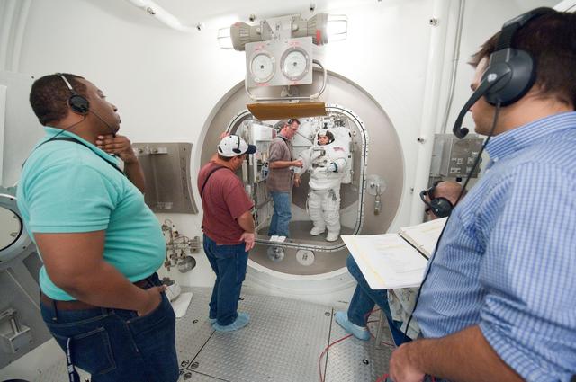 NASA image: STB-ST-942 SSATA Crew Training for INC-32(CM Hoshide) - August 31, 2011  