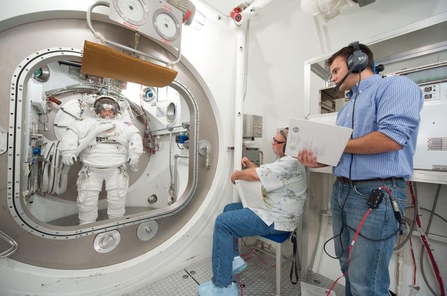 NASA image: STB-ST-942 SSATA Crew Training for INC-32(CM Hoshide) - August 31, 2011  