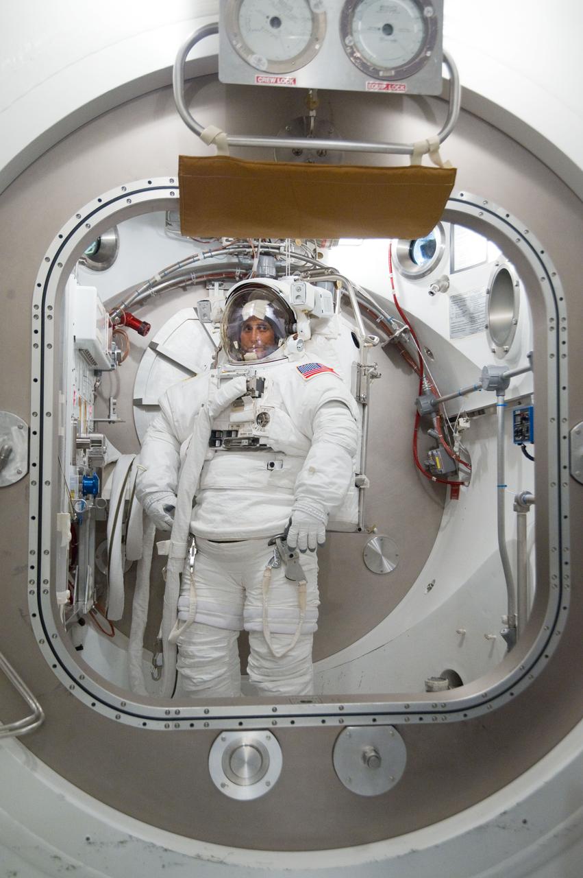 Expedition 32 crew member Sunita Williams during her EMU Training and Certification.  Photo Date: September 8, 2011.  Location: Building 7 - SSATA Chamber.  Photographer: Robert Markowitz