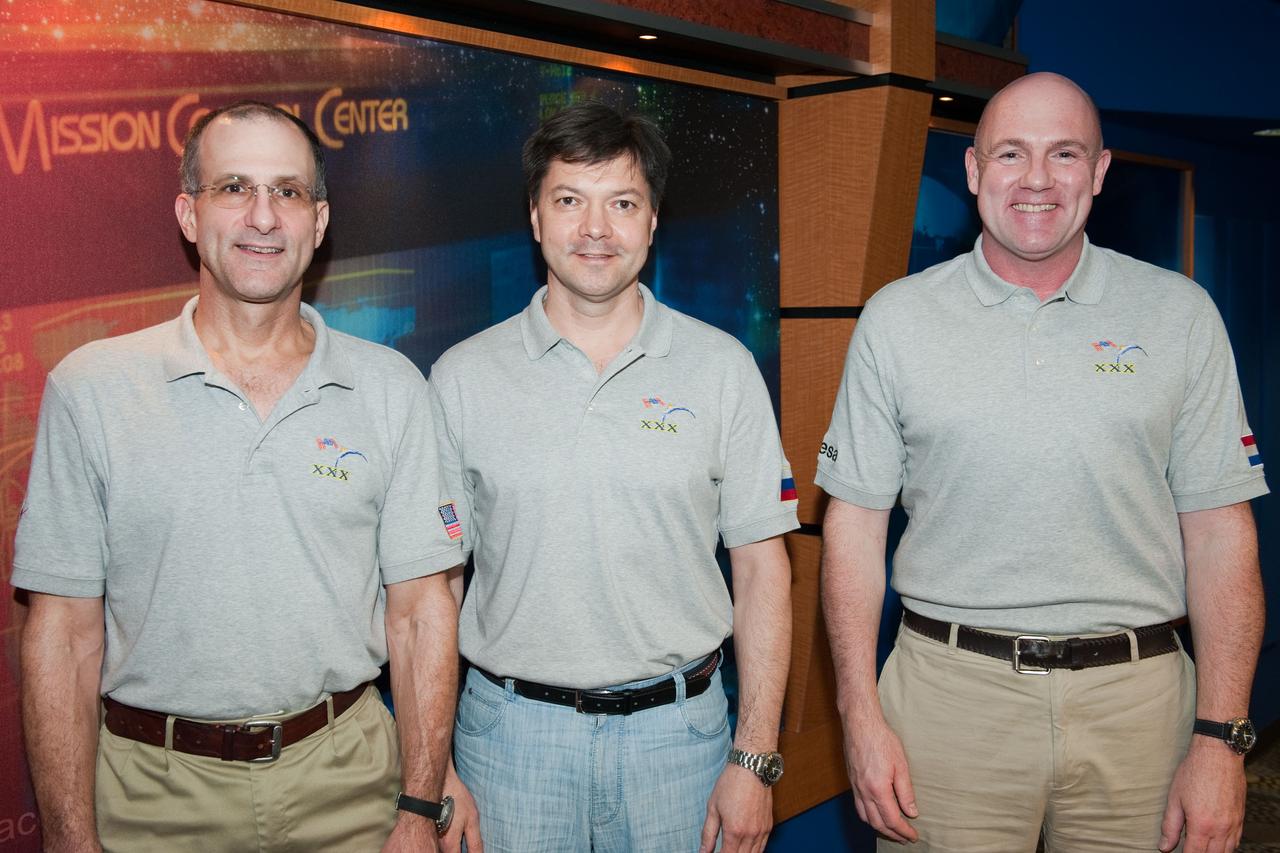 DATE: 9-20-11 LOCATION: Bldg. 2N, Press Conf. Room SUBJECT: Soyuz 29 Crew News Conference at JSC (Don Pettit, Andre Kuipers (ESA), Oleg Kononenko (RSA) ) PHOTOGRAPHER: Lauren Harnett