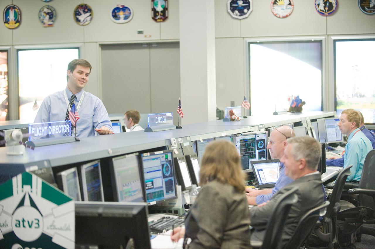 PHOTO DATE:  03-28-12 LOCATION: Bldg. 30 - FCR-1 (30M/231)   SUBJECT: Expedition 30 flight control team during docking of ESA's ATV vehicle to ISS. PHOTOGRAPHER: BILL STAFFORD