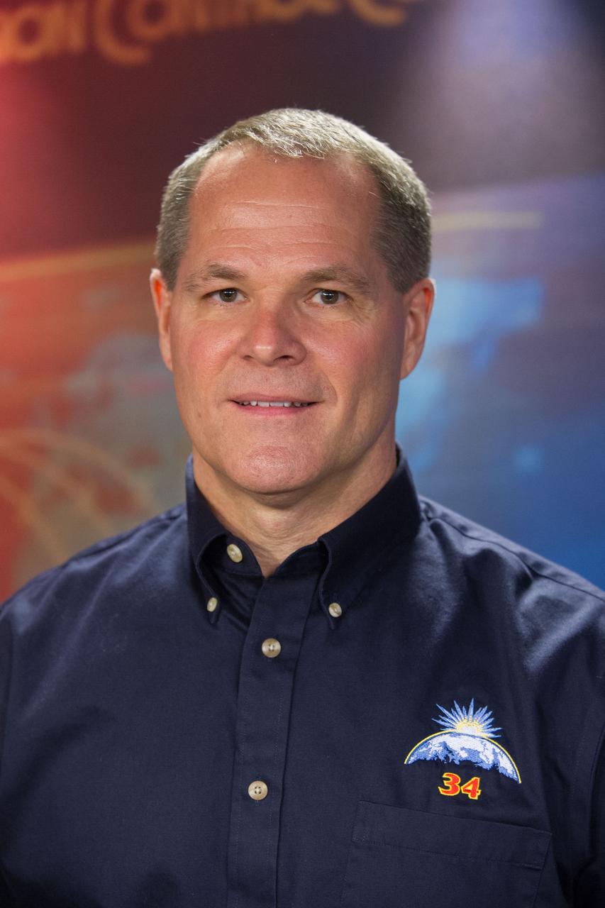 Date: 07-26-12 Location: Bldg 2, Press Conf. Room Subject: Expedition 34 press conference with crew members Novitskiy, Tarelkin and Kevin Ford Photographer: James Blair