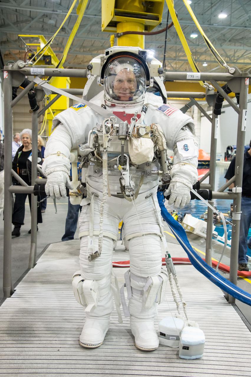PHOTO DATE:  11-21-12 LOCATION: NBL - Pool Topside   SUBJECT: Expedition 42/43 crew member and Italian ESA astronaut Samantha Cristoforetti with NASA astronaut Terry Virts during INC-42/CB EVA SKILLS 21027. PHOTOGRAPHER: BILL STAFFORD