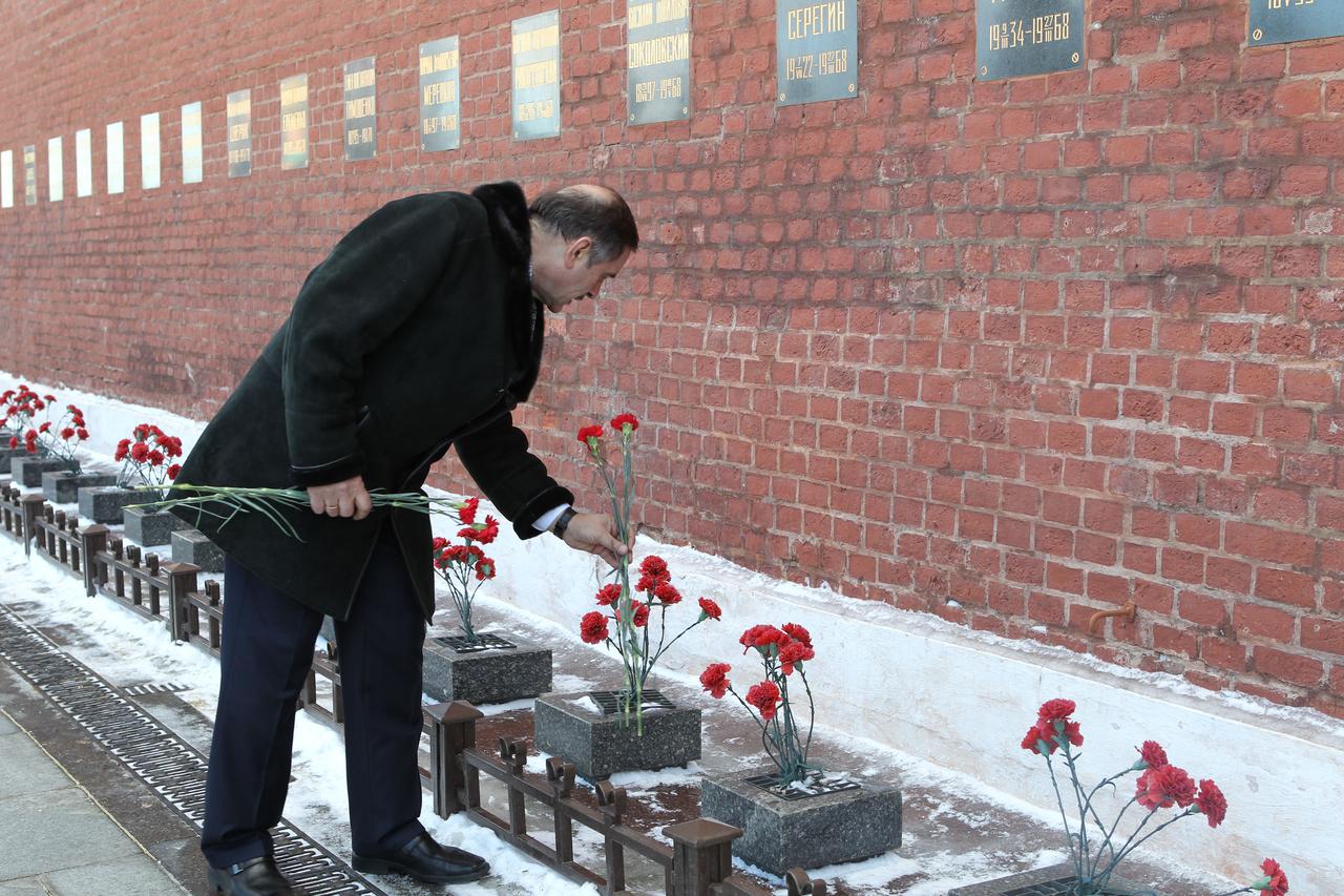 During a traditional tour of Red Square in Moscow March 7, Expedition 35-36 Soyuz Commander Pavel Vinogradov laid flowers at the Kremlin Wall where Russian space icons are interred. Vinogradov, NASA Flight Engineer Chris Cassidy and Flight Engineer Alexander Misurkin will launch to the International Space Station March 29, Kazakh time, in their Soyuz TMA-08M spacecraft from the Baikonur Cosmodrome in Kazakhstan. NASA / Stephanie Stoll