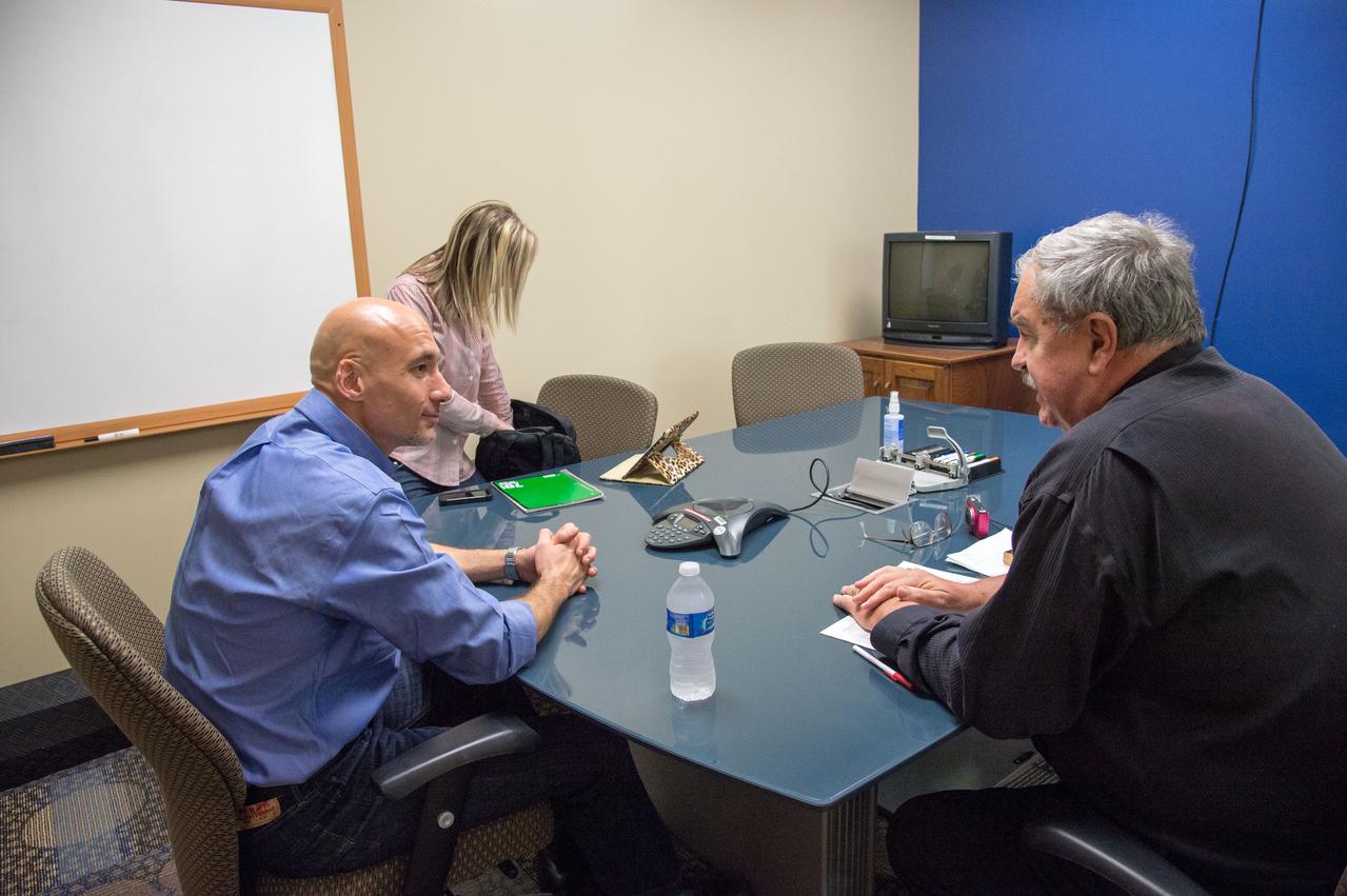 DATE: 3-19-13 LOCATION: Bldg. 2N, Press Conf. Room SUBJECT: Expedition 36/37 (Soyuz 35) Press Conference with Karen Nyberg, Luca Parmitano and Fydor Yurchikin. PHOTOGRAPHER: Lauren Harnett