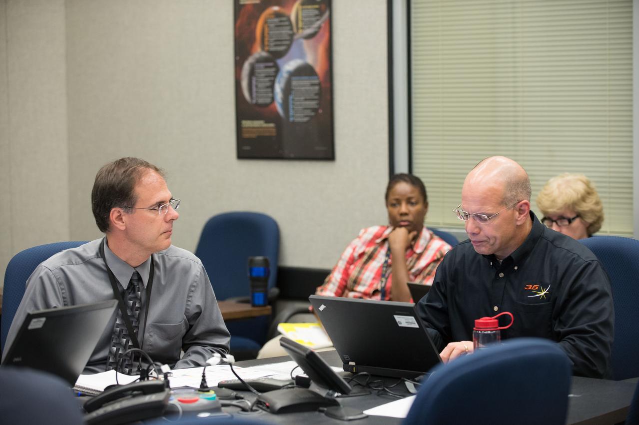 Photograph Increment 35 Lead Flight Director and Flight Control Team during JOP Meeting.  Photo Date: 17 April 2013. Location: Bldg. 30, Room 225A.  Photographer: Robert Markowitz