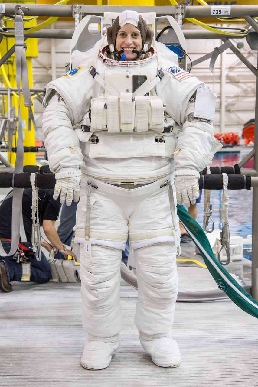 DATE: 5-21-13 LOCATION: NBL - Pool Topside SUBJECT:  Mike Hopkins during INCR-37 ISS EVA Maintenance 95027 run with astronaut Kathleen Rubins. PHOTOGRAPHER: Lauren Harnett