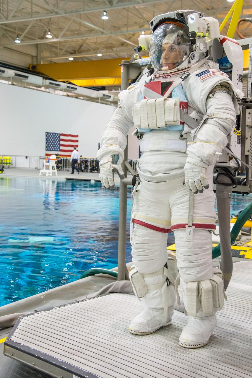 DATE: 5-21-13 LOCATION: NBL - Pool Topside SUBJECT:  Mike Hopkins during INCR-37 ISS EVA Maintenance 95027 run with astronaut Kathleen Rubins. PHOTOGRAPHER: Lauren Harnett