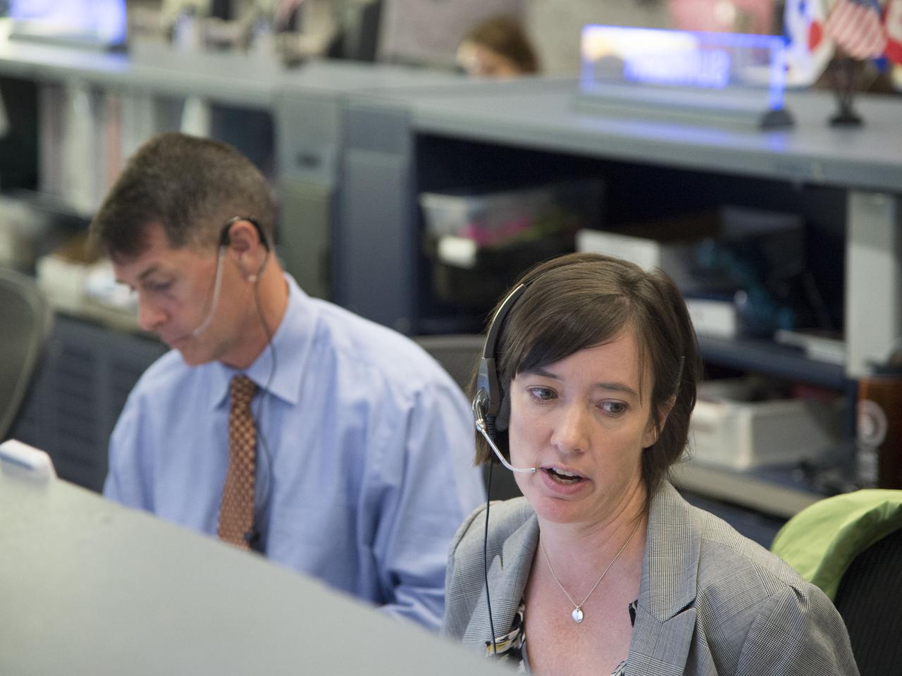 Date: 07-16-13 Location: Bldg 30 South, FCR-1 Subject: Expedition 36 ISS flight controllers on console during EVA #23 with Chris Cassidy and Luca Parmitano. Photographer: James Blair
