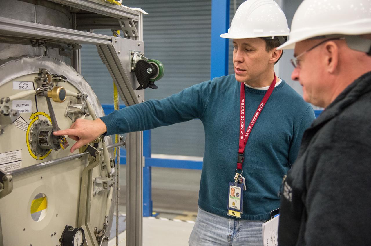 DATE: 1-7-14 LOCATION: Bldg. 9NW - POGO Stand SUBJECT: Astronaut Scott Kelly during ISS EVA POGO 1 training. PHOTOGRAPHER: Lauren Harnett
