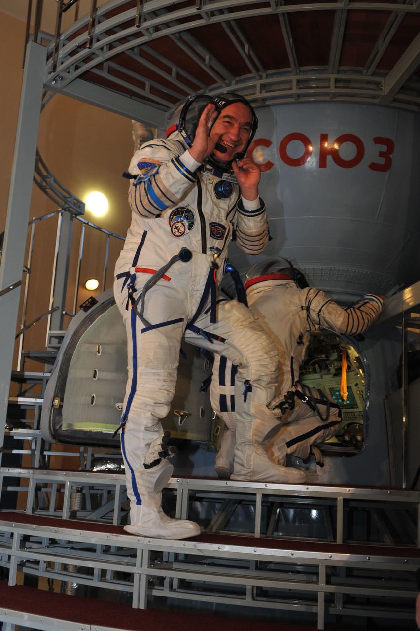 At the Gagarin Cosmonaut Training Center in Star City, Russia, Expedition 39/40 Soyuz Commander Alexander Skvortsov of Roscosmos smiles before entering a Soyuz spacecraft simulator during qualification exams March 5. Skvortsov, NASA Flight Engineer Steve Swanson and Flight Engineer Oleg Artemyev of Roscosmos are preparing for their launch to the International Space Station from the Baikonur Cosmodrome in Star City, Russia March 26, Kazakh time, on the Soyuz TMA-12M spacecraft for a six-month mission.  NASA/Stephanie Stoll 