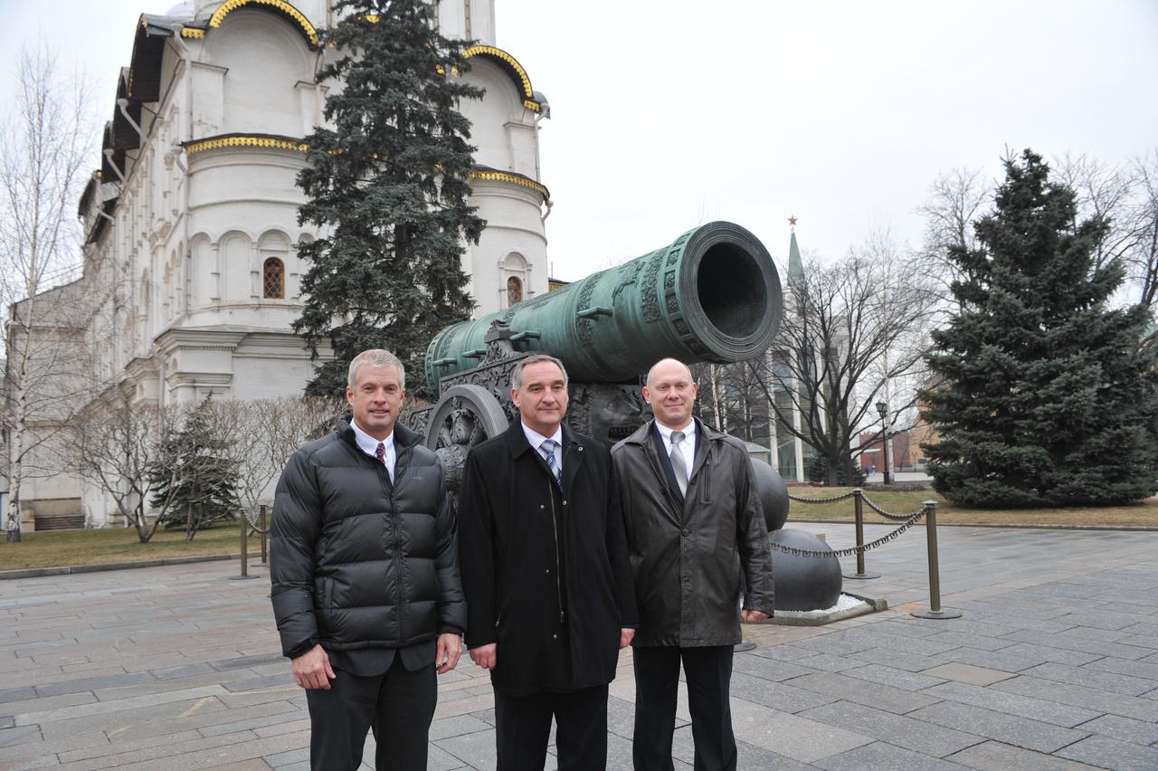 Taking time out from their ceremonial activities at the Kremlin in Moscow, Expedition 39/40 crewmembers Steve Swanson of NASA (left), Alexander Skvortsov of Roscosmos (center) and Oleg Artemyev of Roscosmos (right) pose for pictures in front of the Tsar Cannon March 6. Swanson, Skvortsov and Artemyev are preparing for their launch to the International Space Station from the Baikonur Cosmodrome in Kazakhstan March 26, Kazakh time, in their Soyuz TMA-12M spacecraft for a six-month mission.  NASA/Stephanie Stoll 