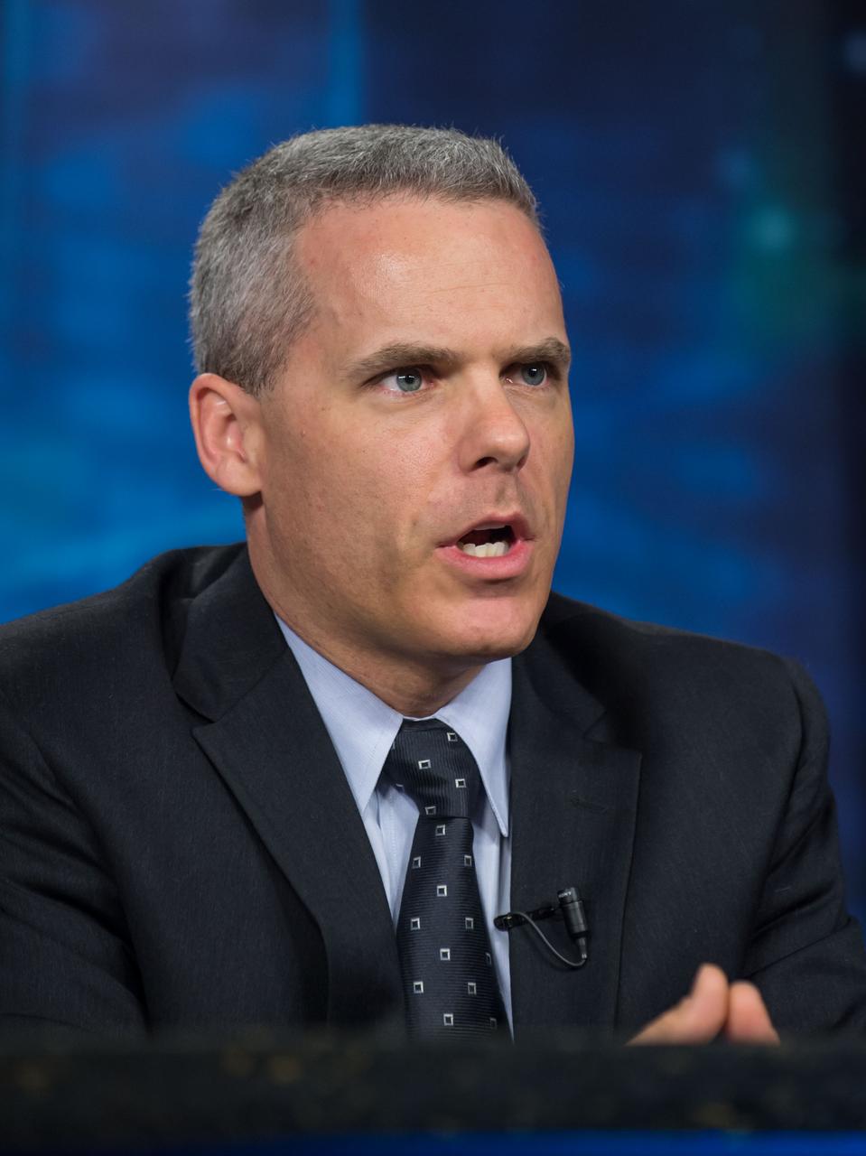 Date: 04-18-14 Location: Bldg 2N, Press Conf. Room Subject: ISS Program Status and Spacewalk Preview Briefing with PAO Moderator Dan Huot, ISS Flight Director, Brian Smith and Lead Spacewalk Officer, Glenda Brown Photographer: James Blair