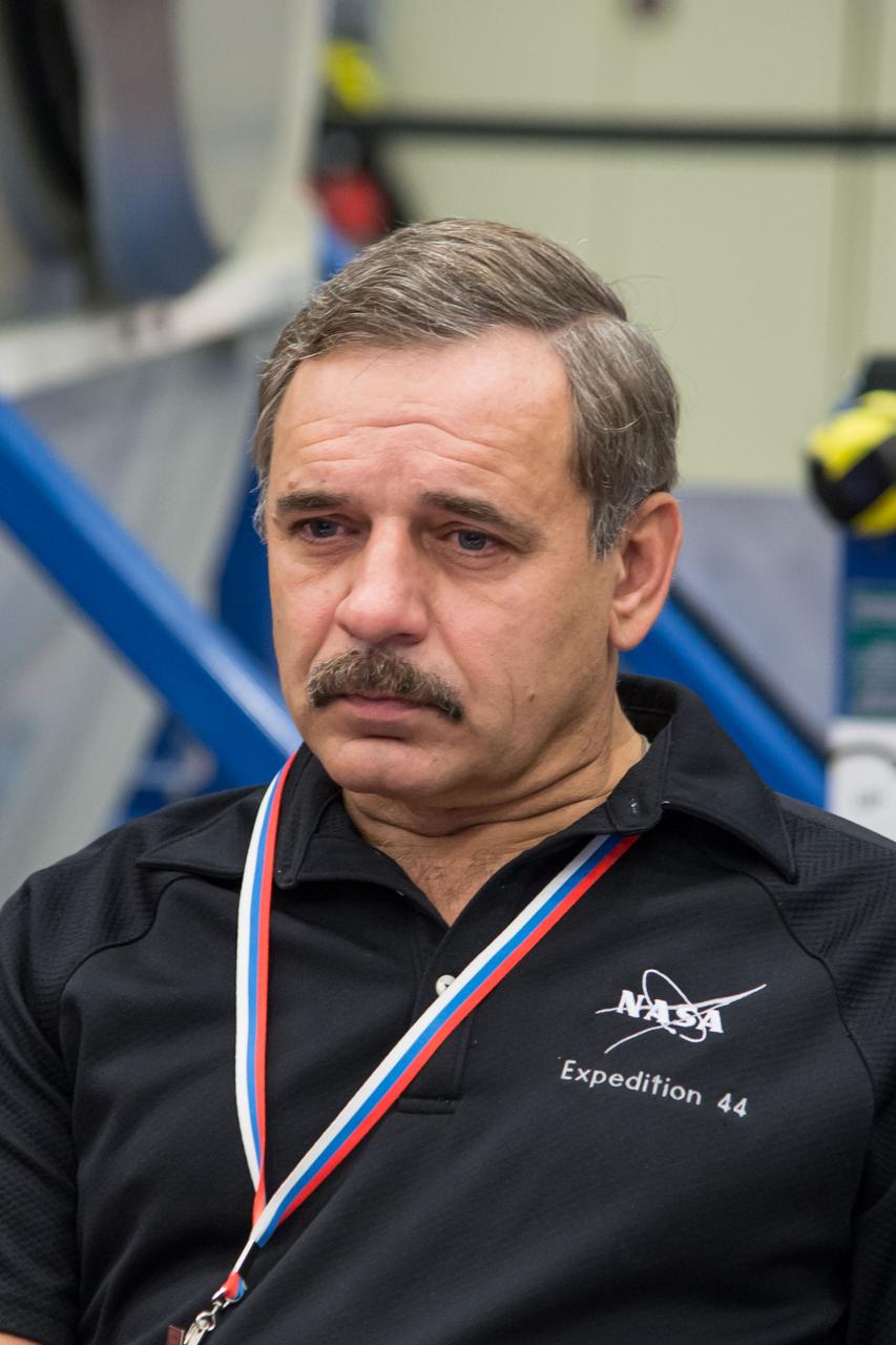 Date: 07-03-14 Location: Bldg 9, ISS Mockups Subject: Soyuz 42S (Expedition 44/45/46) crew members during Emergency Scenarios training in ISS mockups with astronaut Scott Kelly, cosmonauts Mikhail Kornienko and Genady Padalka. Photographer: James Blair