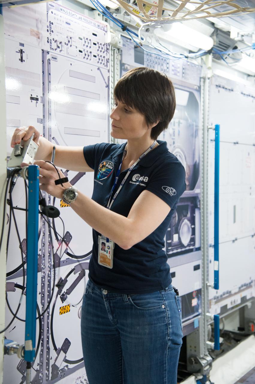Expedition 43 Emergency Scenarios training in ISS mockups with Soyuz 41(Anton Shkaplerov, Samantha Cristoforetti, Terry Virts) and Soyuz 42 (Gennady Padalka, Mikhail Kornienko, Scott Kelly).  Photo Date: July 10, 2014.  Location: Building 9NW - ISS Mockups.  Photographer: Robert Markowitz