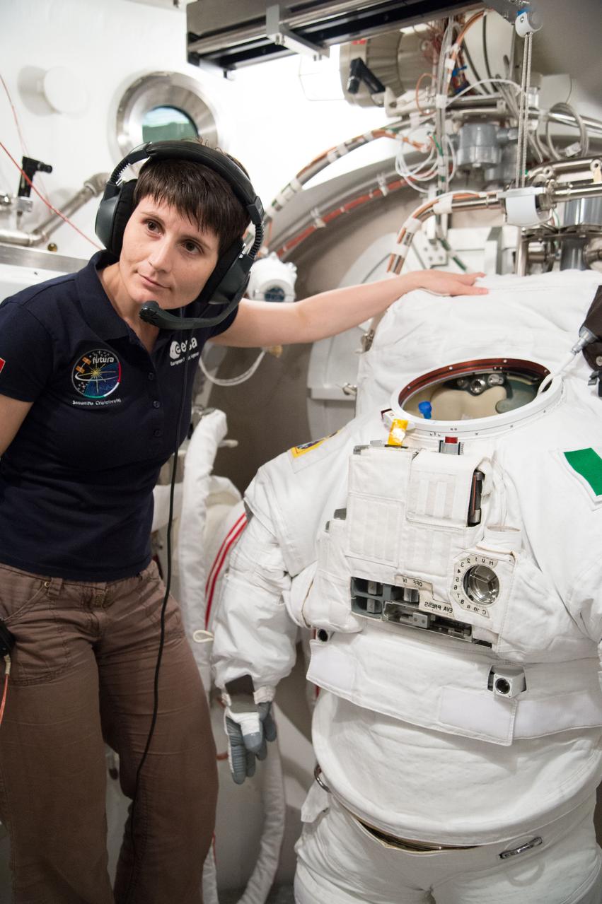Date: 07-14-14 Location: Bldg 7, SSATA Subject:  SSATA Crew Training for Increment-41 ESA astronaut Samantha Cristoforetti Photographer: James Blair