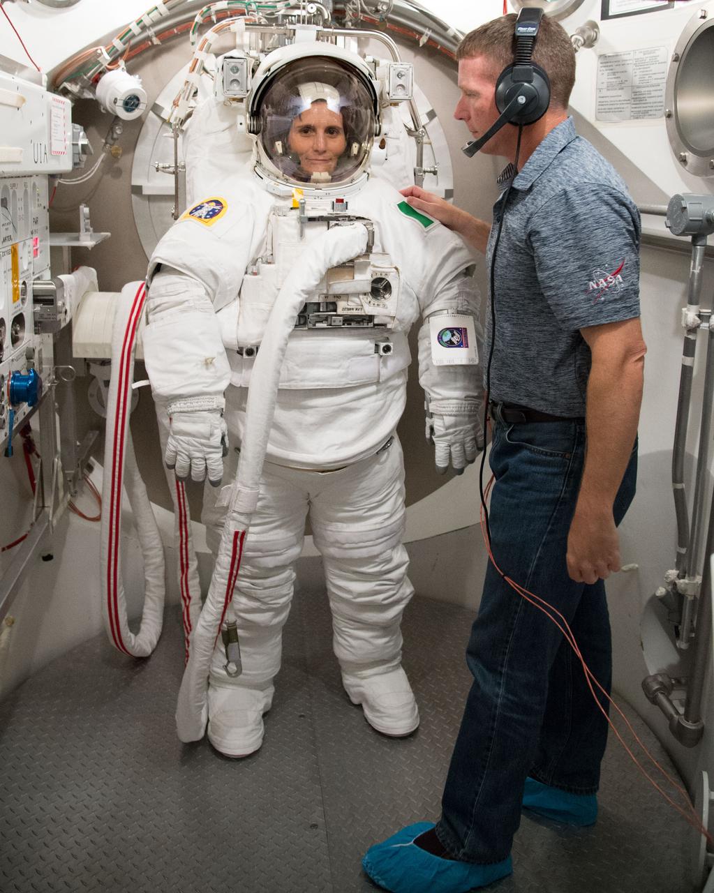 Date: 07-14-14 Location: Bldg 7, SSATA Subject:  SSATA Crew Training for Increment-41 ESA astronaut Samantha Cristoforetti Photographer: James Blair