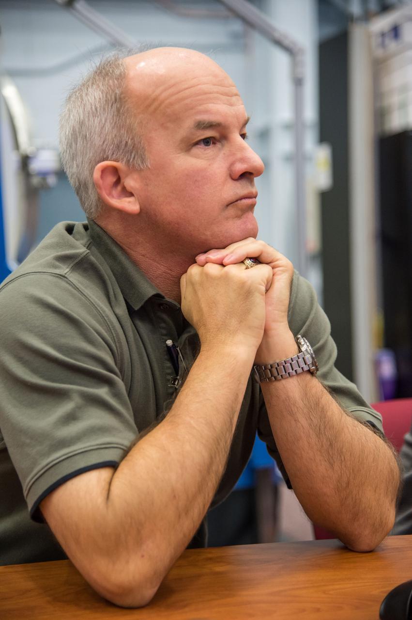 DATE: 9-22-14 LOCATION: Bldg 9NW - ISS Mockups. SUBJECT: Expedition 48 crew members (Soyuz 46) Aleksey Ovchinin, Oleg Skripochka and Jeff Williams during Emergency Scenarios Assigned 1 training in Space Vehicle Mockup Training Facilities (SVMTF) ISS mockups with instructor John Ray. PHOTOGRAPHER: Lauren Harnett
