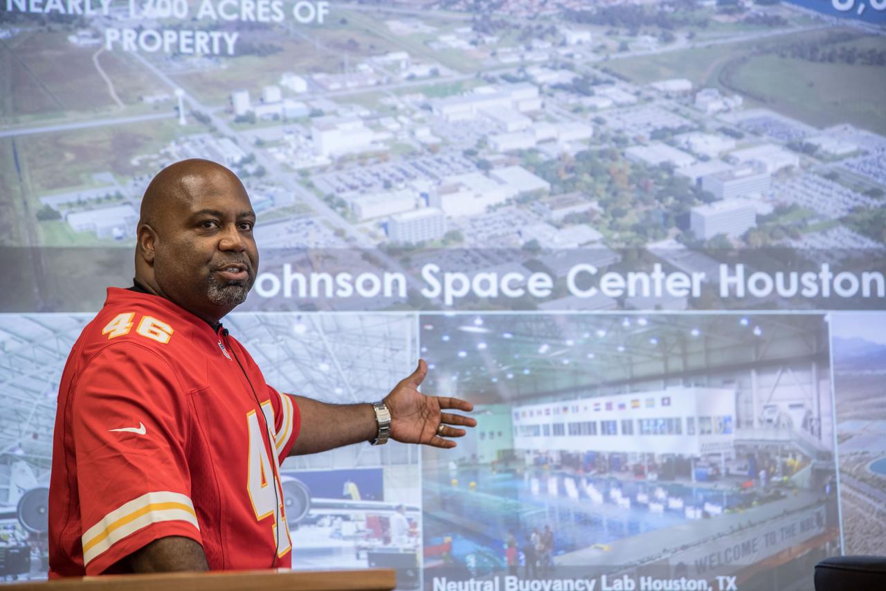 jsc2017e009635 (01/26/2017) --- Former NFL player Daryl Gaines (K.C. Chiefs) briefs a large group of former NFL players on the Johnson Space Center’s (JSC) many missions during the JSC Super Bowl Tailgate event. Daryl is currently assistant to the Center Director of JSC and is a member of the JSC Super Bowl Committee collaborating between JSC and the Houston NFL Super Bowl Committee to plan joint activities for JSC participation in Super Bowl LI. Center Director Ellen Ochoa invited the former NFL players to JSC as part of our Super Bowl Live events. During the week before the Super Bowl the former players visited Mission Control, and other JSC areas taking time to stop and give autographs and photo opportunities to JSC Staff members. NASA POTOGRAPHER Lauren Harnett.